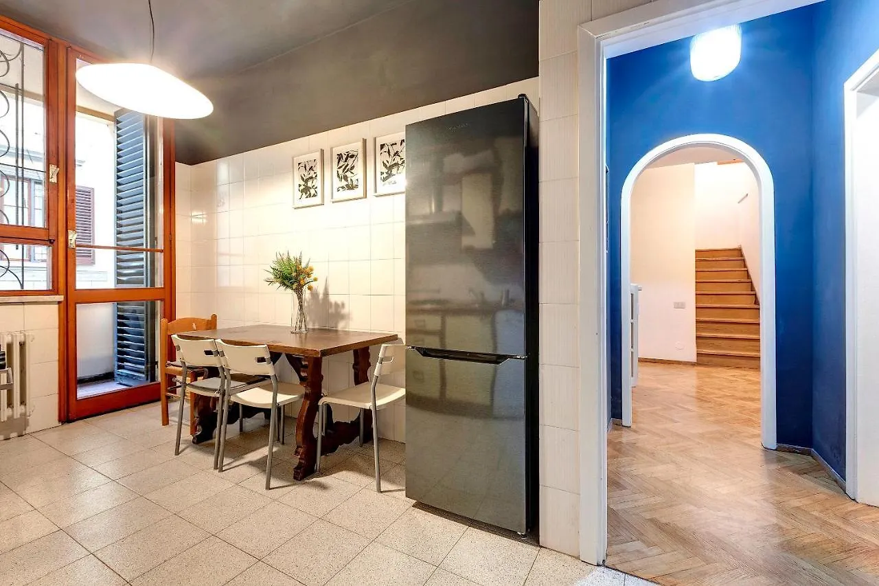 Malenchini 6 Apartment Florence Italy